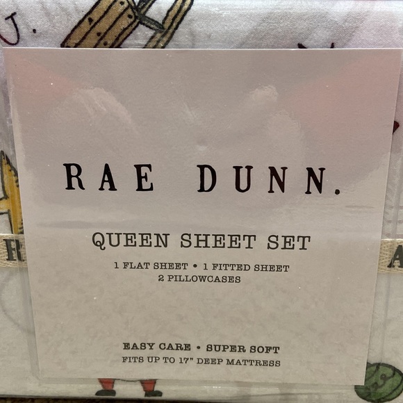 Rae Dunn MERRY EVERYTHING Queen Sheet Set - Picture 4 of 4